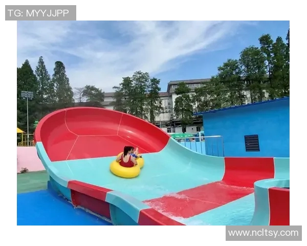 畅玩水上乐园，体验清凉一夏，尽享激情与欢乐的水上世界之旅